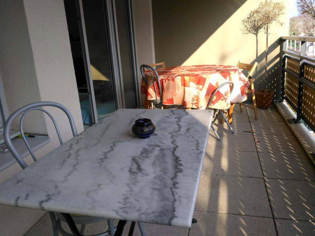 Appartement F3 avec Parking privée Saint-Priest  Exterior foto