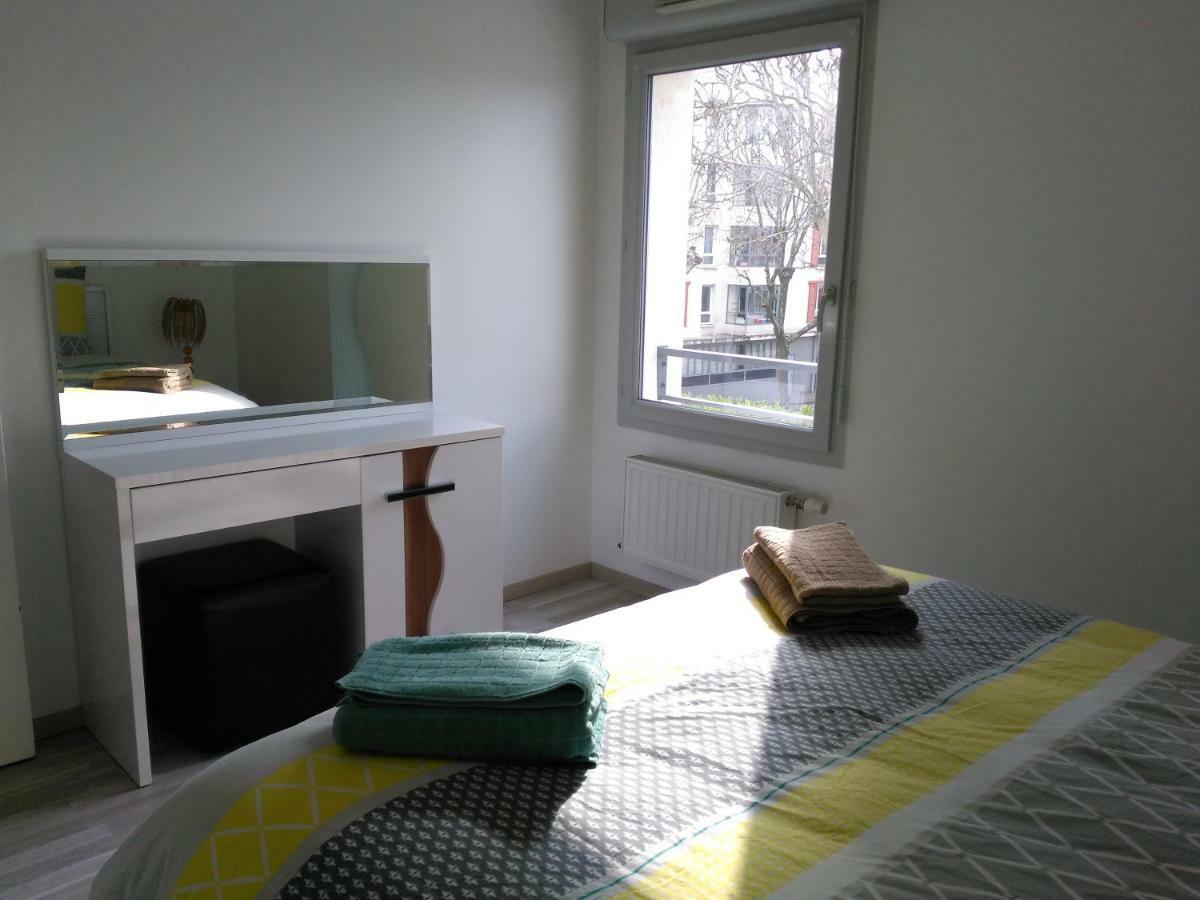 Appartement F3 avec Parking privée Saint-Priest  Exterior foto